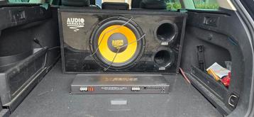 Audio system 15 inch subwoofer incl bijpassende versterker beschikbaar voor biedingen