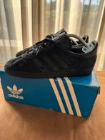 Mooie originele casual Adidas originals sneakers 43 2/3, Ophalen of Verzenden, Zo goed als nieuw, Zwart