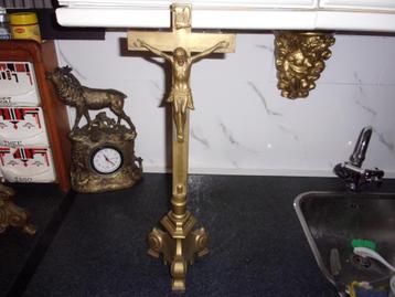 jesus aan het kruis crucifix beschikbaar voor biedingen