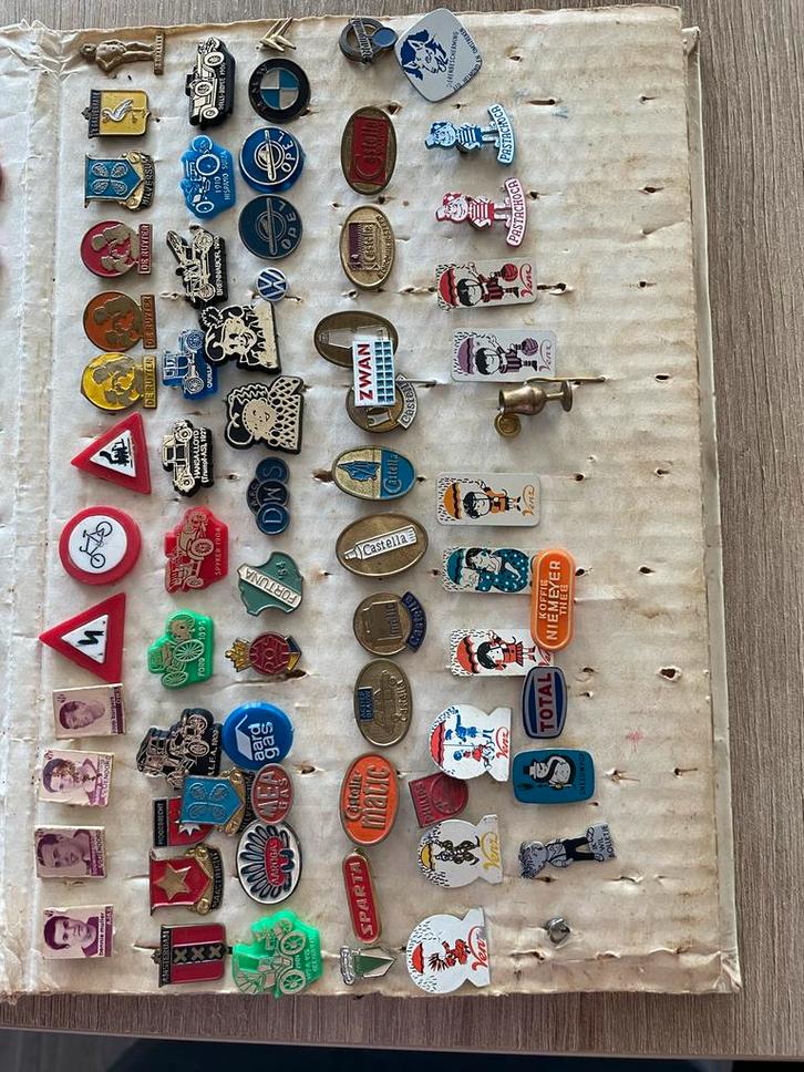 Oude Speldjes, Verzamelen, Speldjes, Pins en Buttons, Gebruikt, Speldje of Pin, Merk, Ophalen of Verzenden
