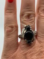 X554 Prachtige zilveren Navajo ring met onyx maat 19, Sieraden, Tassen en Uiterlijk, 19 tot 20, Ophalen of Verzenden, X, Met edelsteen