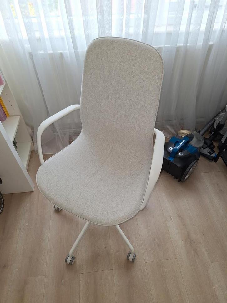 Ikea Langfjall Bureaustoel, Huis en Inrichting, Bureaustoelen, Zo goed als nieuw, Bureaustoel, Beige, Ergonomisch, Ophalen of Verzenden