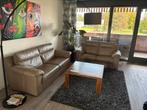 Aangebooden 2  en 2,5 zits bankstel leer. Beige, Ophalen, Zo goed als nieuw, Rechte bank, Modern
