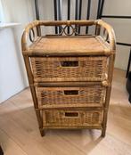 Diverse rotan kastjes / nachtkastjes, Minder dan 50 cm, 1 of 2 laden, Ophalen of Verzenden, Zo goed als nieuw