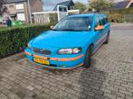 Volvo V70 2.4 170PK AUT 2001 Blauw, Auto's, Zwart, Blauw, Stationwagon, 2435 cc