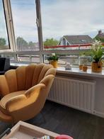 schelp stoel fauteuil oker geel, Huis en Inrichting, Fauteuils, Gebruikt, Ophalen