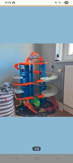 Hot Wheels Ultimate Garage met Dino!, Ophalen, Hot Wheels, Handmatig, Racebaan