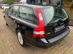 Volvo V50 2.4 Summum Automaat LEER / NAVI / PDC, Navigatiesysteem, Gebruikt, Beige, Zwart