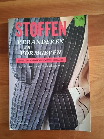  stoffen veranderen en vormgeven, C. loeff & B. Schoutrop beschikbaar voor biedingen