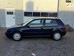 Volkswagen Golf 1.6 Trendline, Auto's, Volkswagen, 101 pk, 4 cilinders, Blauw, 570 kg