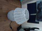 Lamp met kruikvorm voet en rotan lampenkap, Huis en Inrichting, Lampen | Tafellampen, Ophalen, Gebruikt, Overige materialen, Minder dan 50 cm