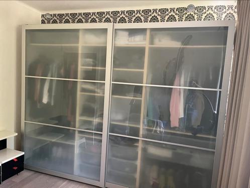 Ikea Pax kledingkast groot (300br 237h 64d) met waterschade, Huis en Inrichting, Kasten | Kledingkasten, Gebruikt, 200 cm of meer