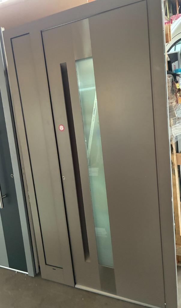 Aluminium voordeur met zijraam 123 x 218 cm Links, Doe-het-zelf en Verbouw, Deuren en Horren, Nieuw, Buitendeur, 215 cm of meer