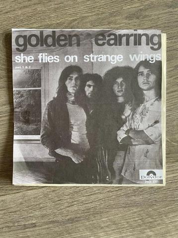 ssingle Golden Earring She flies on  beschikbaar voor biedingen