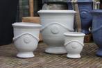 Prachtige geglazuurde bloempotten Anduze stijl wit terras