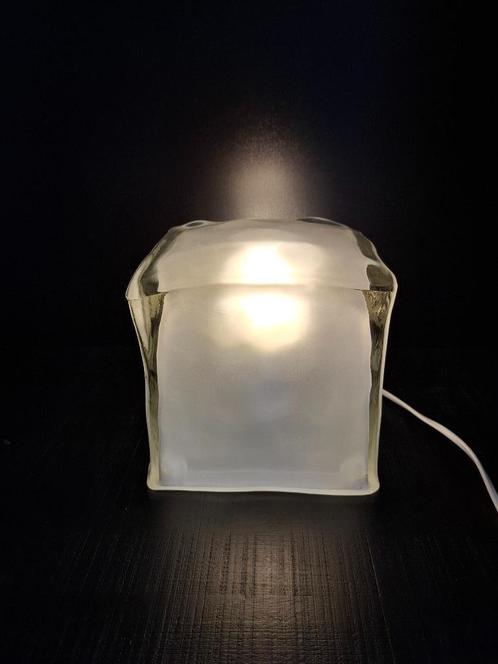 Vintage glazen tafellamp Icecube, Huis en Inrichting, Lampen | Tafellampen, Gebruikt, Minder dan 50 cm, Glas, Ophalen of Verzenden