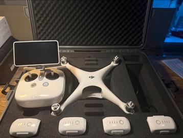 Phantom 4 pro + smart controller in nanuk945   beschikbaar voor biedingen