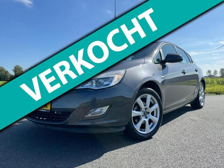 Opel ASTRA 1.6 Cosmo Cruise Airco Trekhaak, Auto's, Opel, Bedrijf, Te koop, Astra, ABS, Airbags, Airconditioning, Alarm, Boordcomputer
