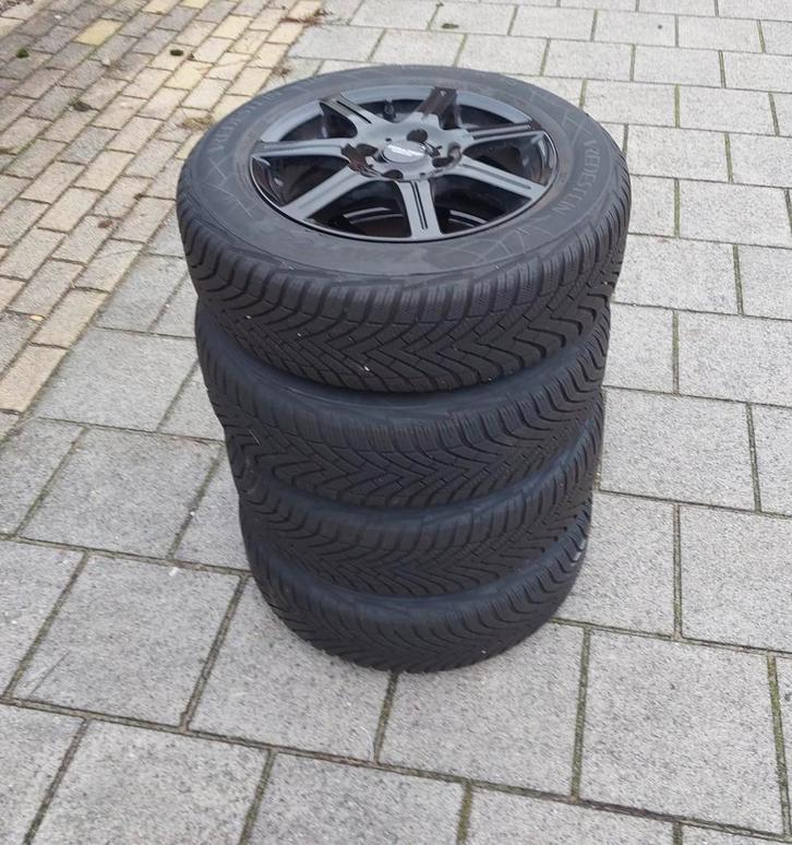 Winterbanden met zwarte velgen en TPMS ventiel ZGAN Ford, Auto diversen, Auto-accessoires, Nieuw, Ophalen