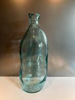 Stijlvolle glazen fles / vaas - vt wonen look, Huis en Inrichting, Woonaccessoires | Vazen, Overige kleuren, Ophalen of Verzenden