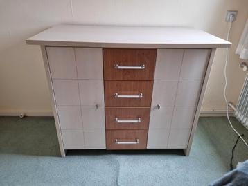 lage Kast/ commode 
