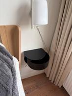 2x WOUD Wallie Wandplank - Zwart/Eikenfineer, Huis en Inrichting, Minder dan 45 cm, Ophalen of Verzenden, Zo goed als nieuw, Minder dan 55 cm