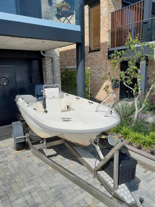 Consoleboot incl. RVS trailer en Motor, Watersport en Boten, Vis- en Consoleboten, Zo goed als nieuw, 50 tot 70 pk, 3 tot 6 meter