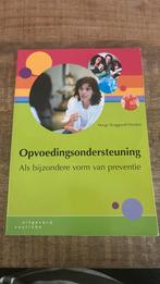 Opvoedingsondersteuning als bijzondere vorm van preventie, Ophalen of Verzenden, Zo goed als nieuw, M. Burggraaff