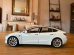1:18 Tesla Model 3 Performance wit Tesla Motors, Overige merken, Auto, Burgemeester Stramanweg 122, 1101 EN Amsterdam, Nederland.