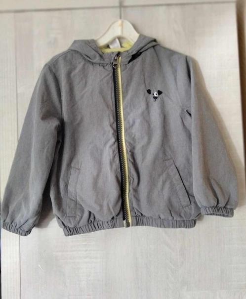 grijze windjack / jas met kap maat 74 -  80, Kinderen en Baby's, Babykleding | Maat 80, Gebruikt, Jongetje, Jasje, Ophalen of Verzenden