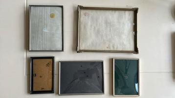 4 Brocante Fotolijstjes met bolle glaasjes beschikbaar voor biedingen