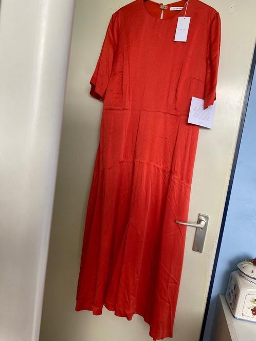 Ivy Oak, jurk oranje, maat 42, NIEUW, Kleding | Dames, Jurken, Nieuw, Maat 42/44 (L), Oranje, Onder de knie, Ophalen of Verzenden