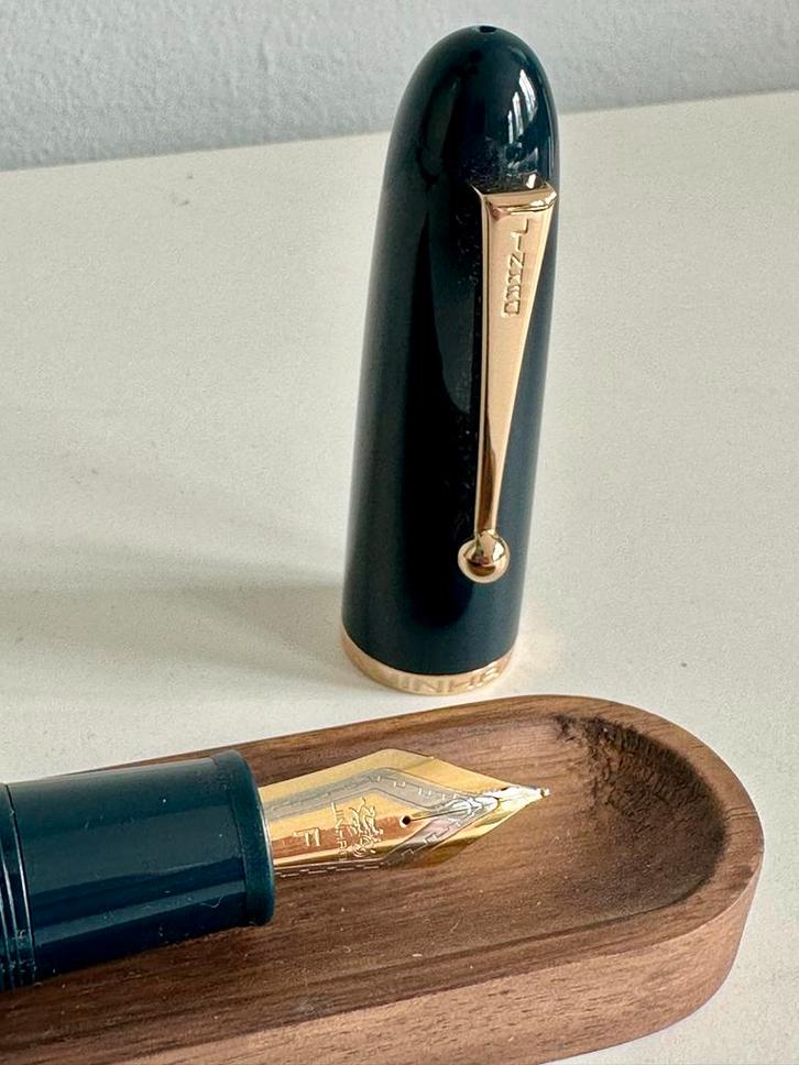 Jinhao 9019 ‘Dadao’ Vulpen ‘F’ Donkerblauw, Verzamelen, Pennenverzamelingen, Nieuw, Vulpen, Ophalen of Verzenden