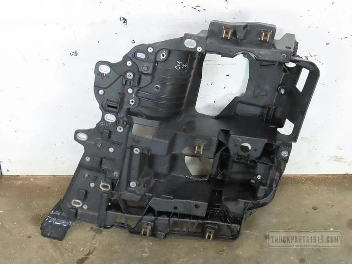MAN Body & Chassis Parts Koplamp drager Li., Auto-onderdelen, Vrachtwagen-onderdelen, MAN, Carrosserie en Plaatwerk, Gebruikt