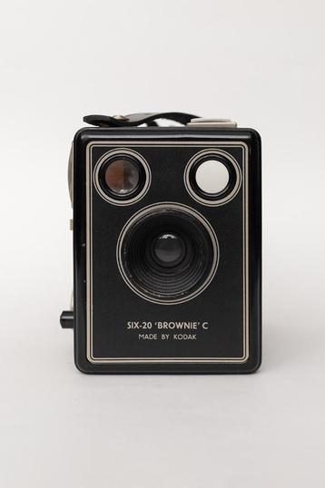 Vintage Six-20 Brownie C Camera uit Jaren 40 beschikbaar voor biedingen
