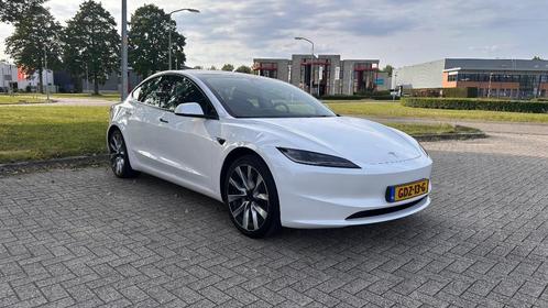 Tesla Model 3 2024 Highland | BTW auto | Prijs incl BTW!, Auto's, Tesla, Bedrijf, Model 3, 360° camera, Achteruitrijcamera, Adaptieve lichten