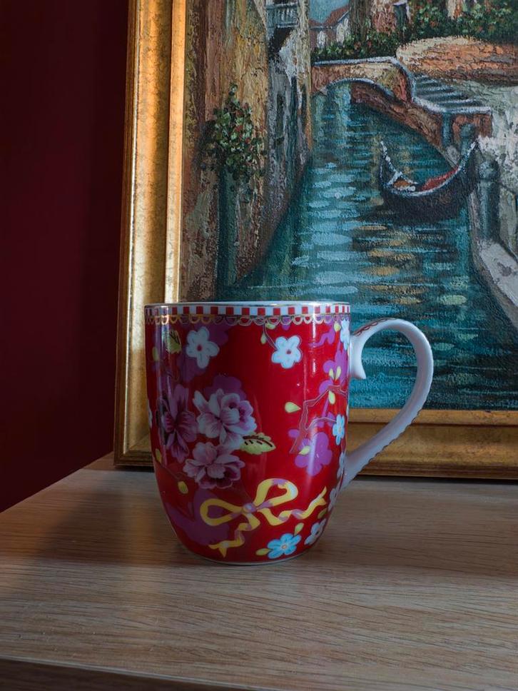 Pip Studio Kopjes, Huis en Inrichting, Keuken | Servies, Zo goed als nieuw, Kop(pen) en/of Schotel(s), Overige stijlen, Porselein