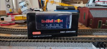 Diecast 1:64 Redbull Racing Container  beschikbaar voor biedingen
