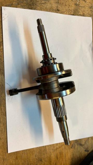 Krukas Yamaha neos gigglr aerox 4t 5ste14001200 beschikbaar voor biedingen