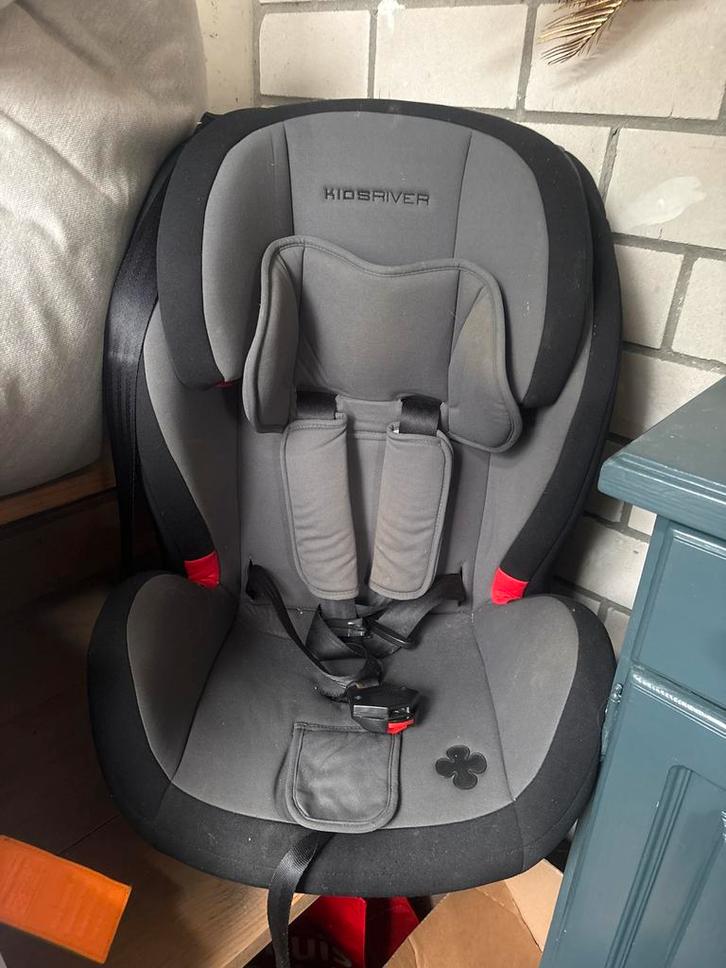 Kidsriver autostoel, Kinderen en Baby's, Autostoeltjes, Gebruikt, Overige merken, 9 t/m 36 kg, Autogordel, Verstelbare rugleuning