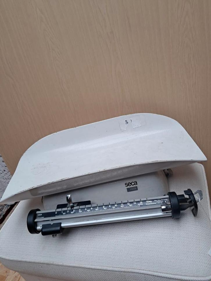 Vintage weegschaal, Witgoed en Apparatuur, Weegschalen, Zo goed als nieuw, Keukenweegschaal, 1 tot 500 gram, Minder dan 10 kg