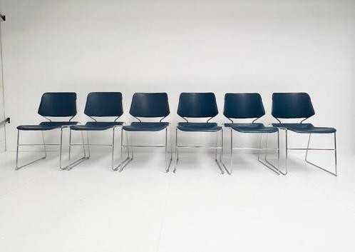 Stapelbare Matrix Krueger stoel van Thomas Tolleson, 1970's, Huis en Inrichting, Stoelen, Gebruikt, Vijf, Zes of meer stoelen