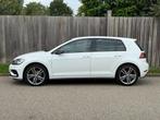 Volkswagen Golf 1.6 TDI Highline Business R Virtual Cockpit!, Voorwielaandrijving, Stof, Euro 6, 4 cilinders