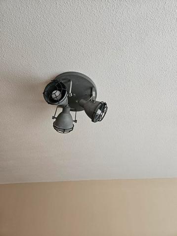 Industriële plafondlamp 3-kops | grijs zwart beschikbaar voor biedingen