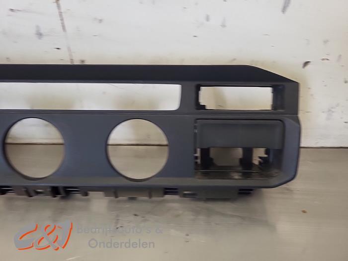 Dashboard deel van een Volkswagen Crafter, Auto-onderdelen, Dashboard en Schakelaars, Volkswagen, Gebruikt, 3 maanden garantie