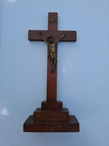 Jezus aan het kruis beschikbaar voor biedingen