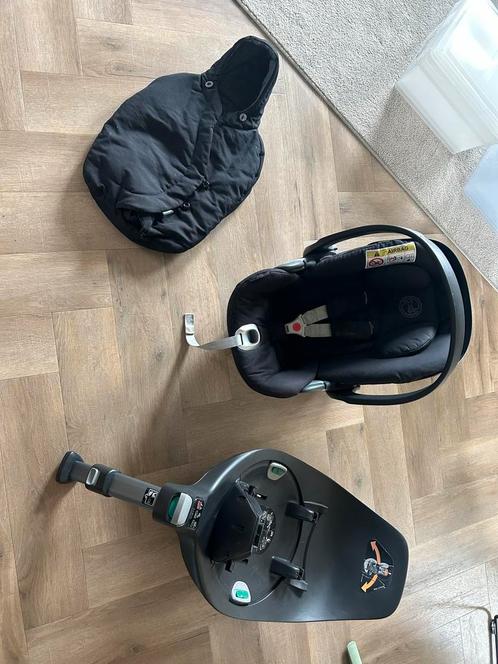 Cybex Cloud Z i-Size + Base Z, Kinderen en Baby's, Autostoeltjes, Gebruikt, Overige merken, 0 t/m 13 kg, Isofix, Ophalen