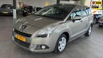 Peugeot 5008 1.6 THP ST 5p. Navigatie clima cruise controle, Voorwielaandrijving, Euro 5, Stof, Zwart