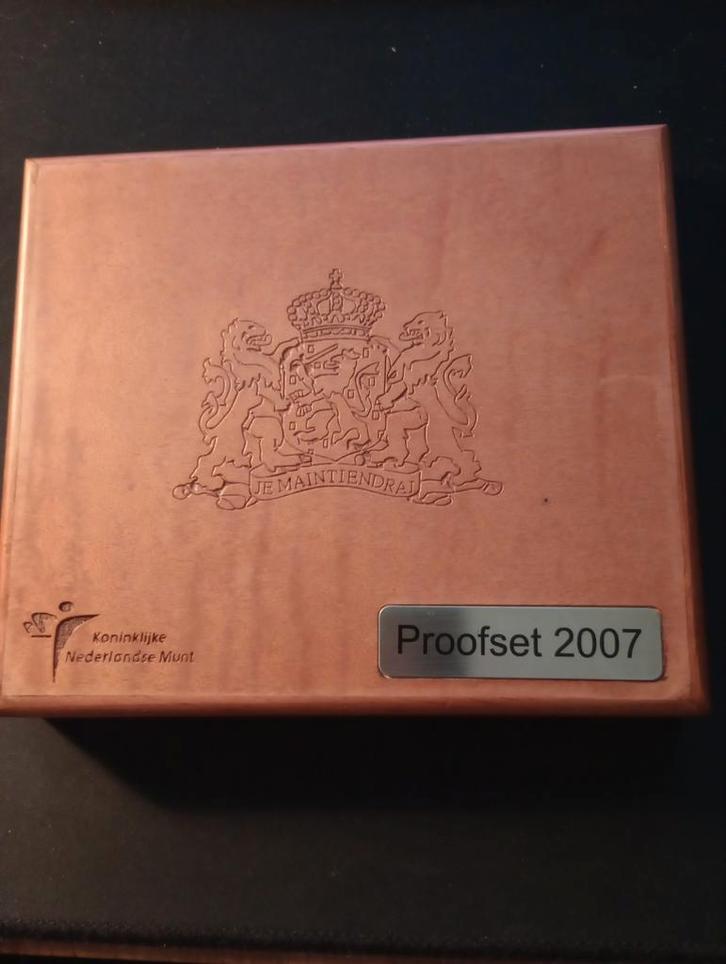 Proofset 2007 incl. 2 euromunt Verdrag van Rome - Houten Box, Postzegels en Munten, Munten | Nederland, Euro's, Koningin Beatrix