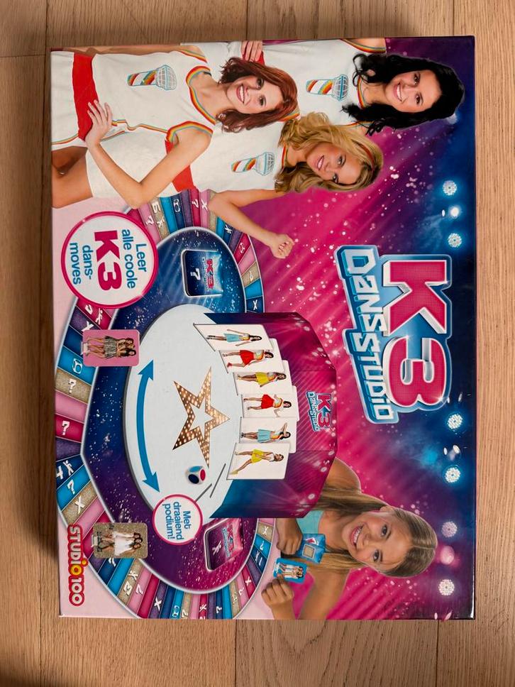 K3 dansstudio kinderspel, Hobby en Vrije tijd, Gezelschapsspellen | Bordspellen, Zo goed als nieuw, Drie of vier spelers, Ophalen